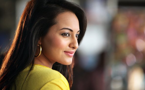 Beautiful Sonakshi Sinha