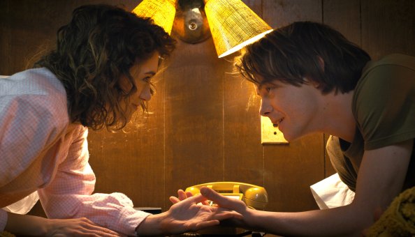 Stranger Things Natalia Dyer As Nancy Jonathan Byers As Charlie 5k