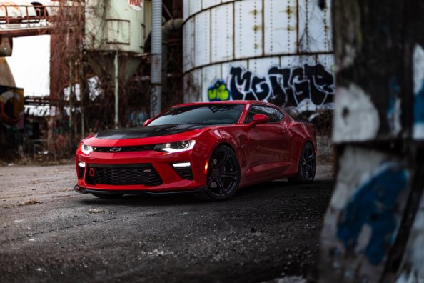 Red Chevrolet Camaro 8k