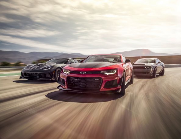 Chevrolet Camaro Dodge Challenger Corvette Z06 SuperCar