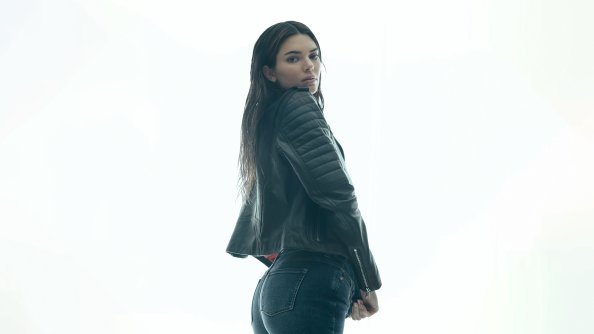 2023 Kendall Jenner Own Denim Fall 5k