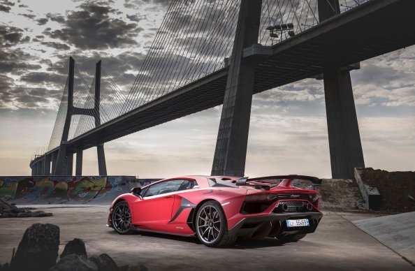 2018 Lamborghini Aventardor SVJ Rear 5k