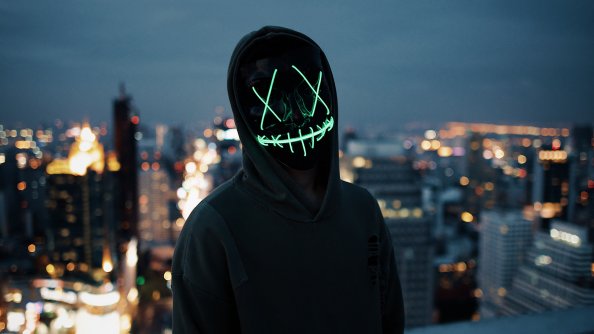 Mask Guy Neon 5k