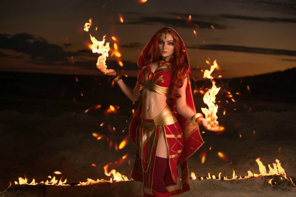 Lina Dota 2 Cosplay