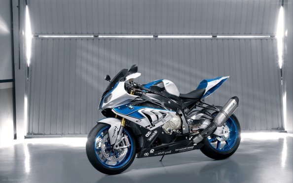 BMW HP4