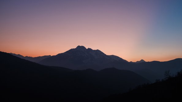 Nice Sunset Over Mountains 4k