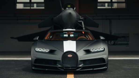 Bugatti Chiron Meets Dassault Rafale Marine Jet 5k