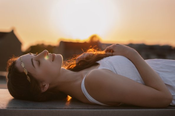 Catching The Sun Rays 8k