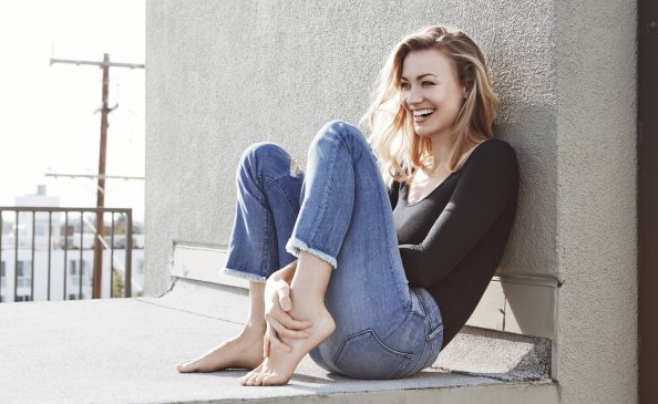 Yvonne Strahovski 8k