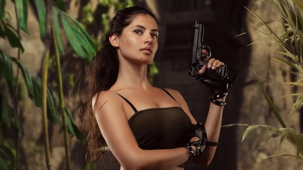 Lara Croft Cosplay Girl 4k