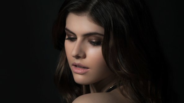 Alexandra Daddario 2019 New