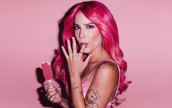 Halsey Magnum Campaign True To Pleasure 2020