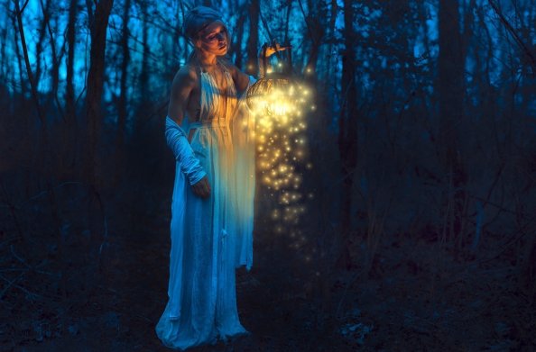 Women With Lantern