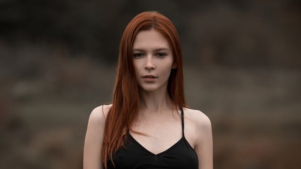 Anna Telysheva Redhead Black Dress 4k