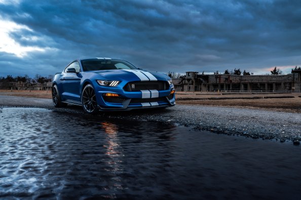 Ford Mustang Shelby Gt500 River