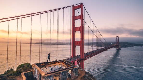 Boy Walking Over Golden Gate Bridge 4k