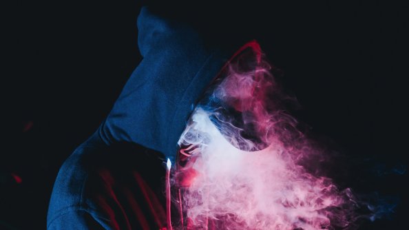 Smoke Hoodie Boy 4k