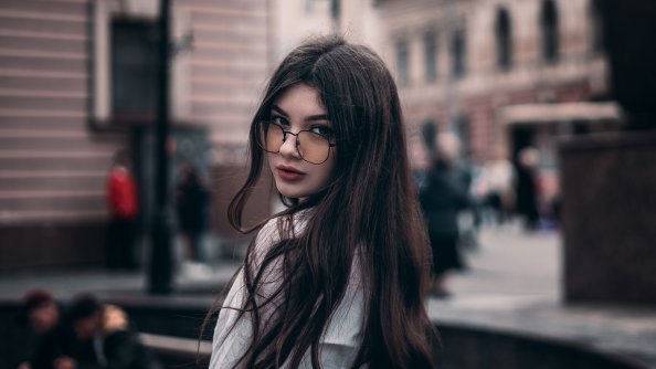 Girl In Glasses Looking Back 4k