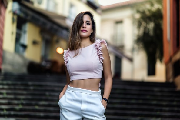 Urban Women Model 4k