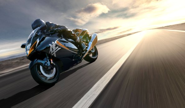 2022 Suzuki Hayabusa On Track