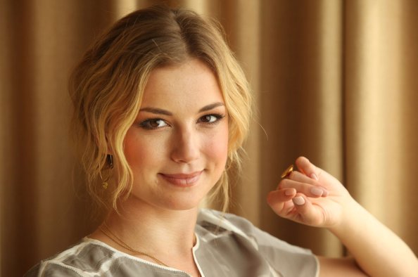 Emily VanCamp 5k