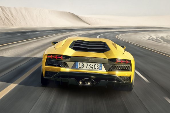 Lamborghini Aventador LP 740