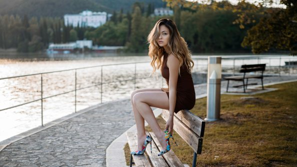 Girl Depth Of Field Bench Sitting 4k