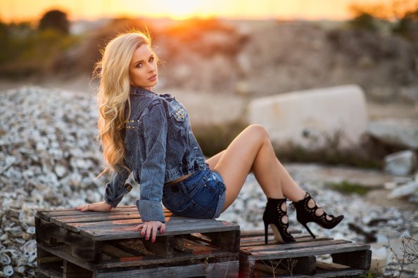 Lissy Katt Jean Jacket Sitting Outdoor