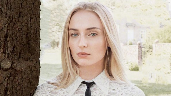 Sophie Turner Vogue China July 2019