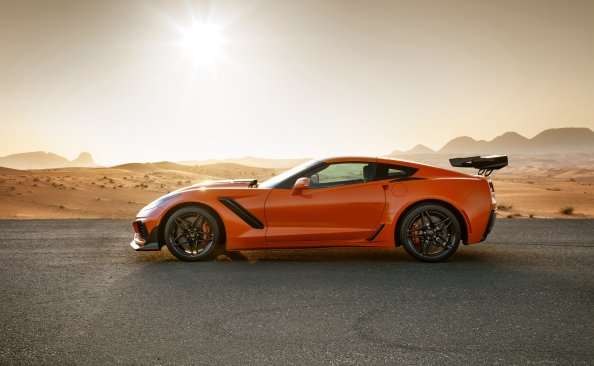 Chevrolet Corvette ZR1 2019 Side View