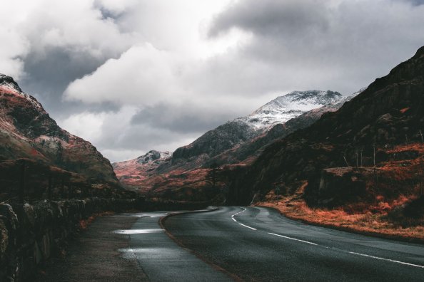 Beautiful Road Between Mountains 5k