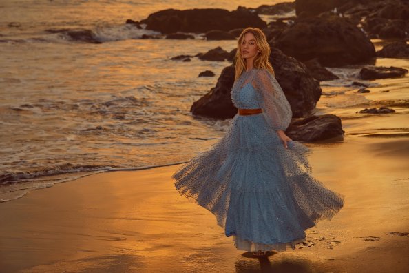 Girl In Sydney Sweeney Beach 4k