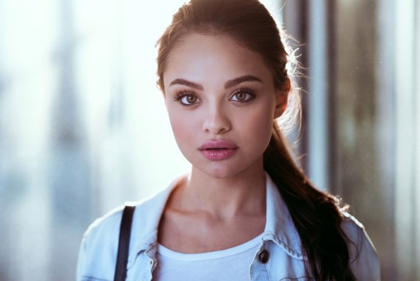 Gorgeous Girl Big Eyes