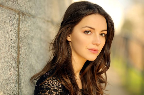 Ella Hunt 2019
