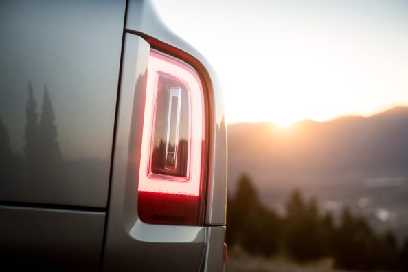 2019 Rolls Royce Cullinan Rear Light 4k