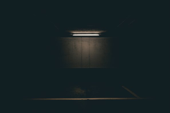 Spotlight Dark 5k