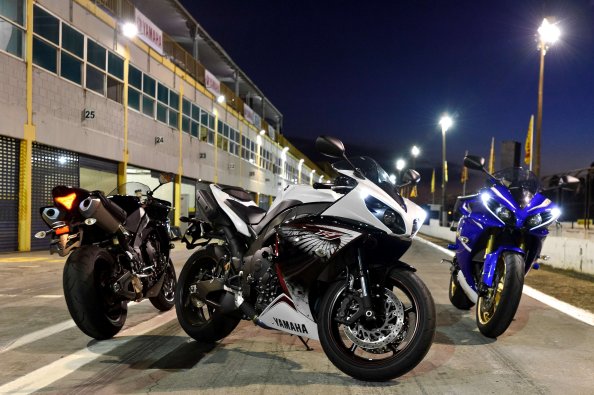 Yamaha R1 Bikes