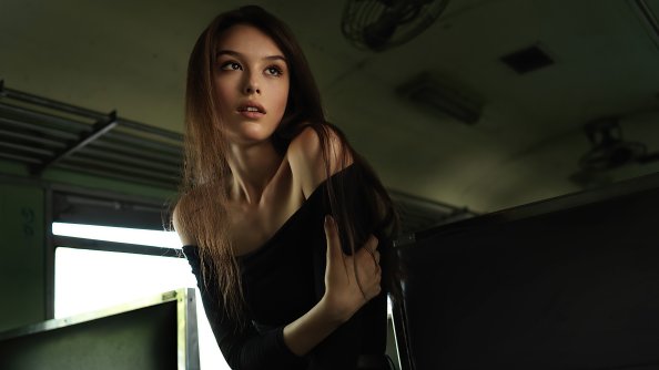 Looking At Viewer Splendid Portrait Model 5k