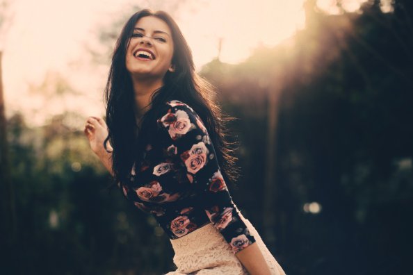 Beautful Girl Sunny Smile 5k