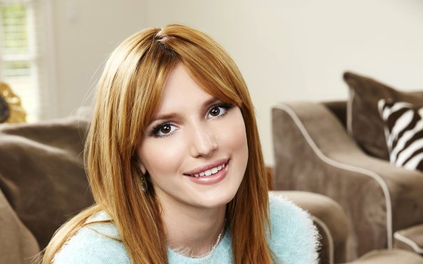Bella Thorne Smiling