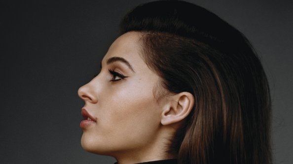Naomi Scott W Magazine 4k