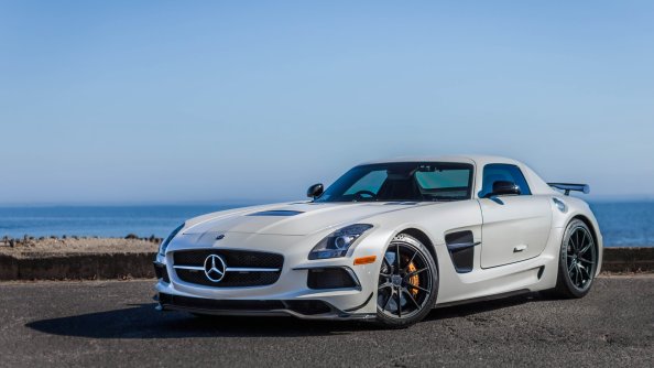 Mercedes Benz SLS AMG SuperCar