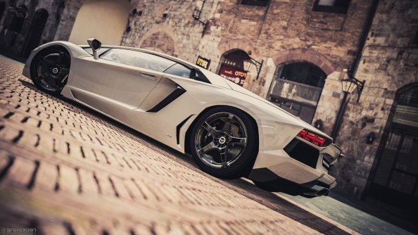 Lamborghini Aventador Desktop