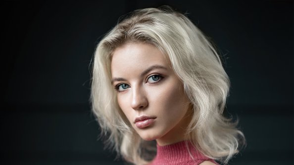 Blonde Short Hair Depth Of Field 4k