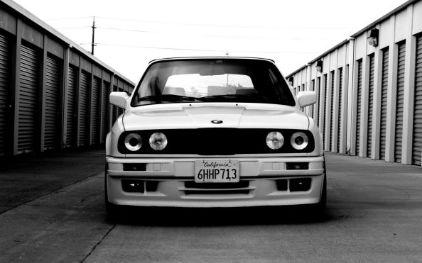 BMW E30 Monochrome