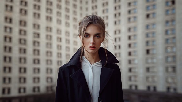 Model Portrait Beautiful Eyes Outdoors 4k