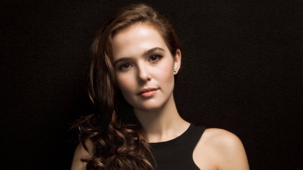 Zoey Deutch 2019 Latest