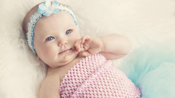 Cute Baby With Blue Eyes