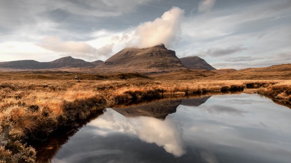 Reflections At Quinag Mountains 5k