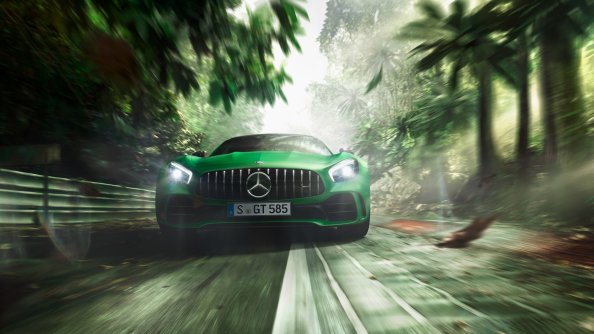 Green Mercedes Benz AMG GT R 2018